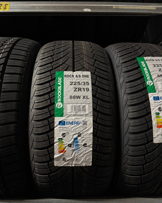 225/35/R19 Ganzjahresreifen Neu inklusive Montage Allwetterreifen