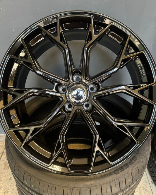 Damina Performance DM18 black painted 8.5x20 ET30 - LK5/112 ML66.6